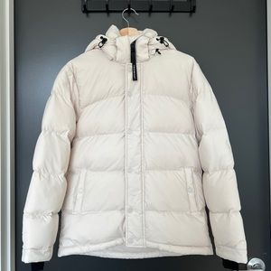 Aritzia Tna Super Puff original XXS Matte Pearl